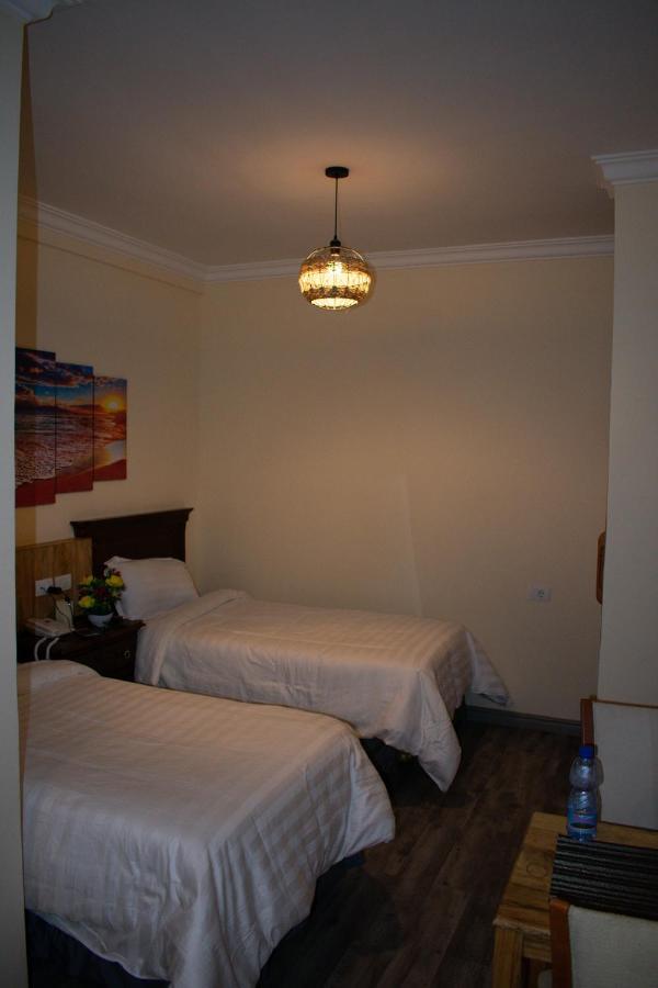 Choice Guest House 2 Addis-Abeba Extérieur photo